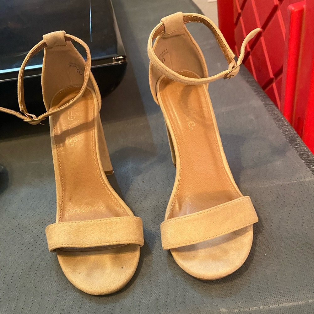 Bella Marie suede heels 4 inch heel
